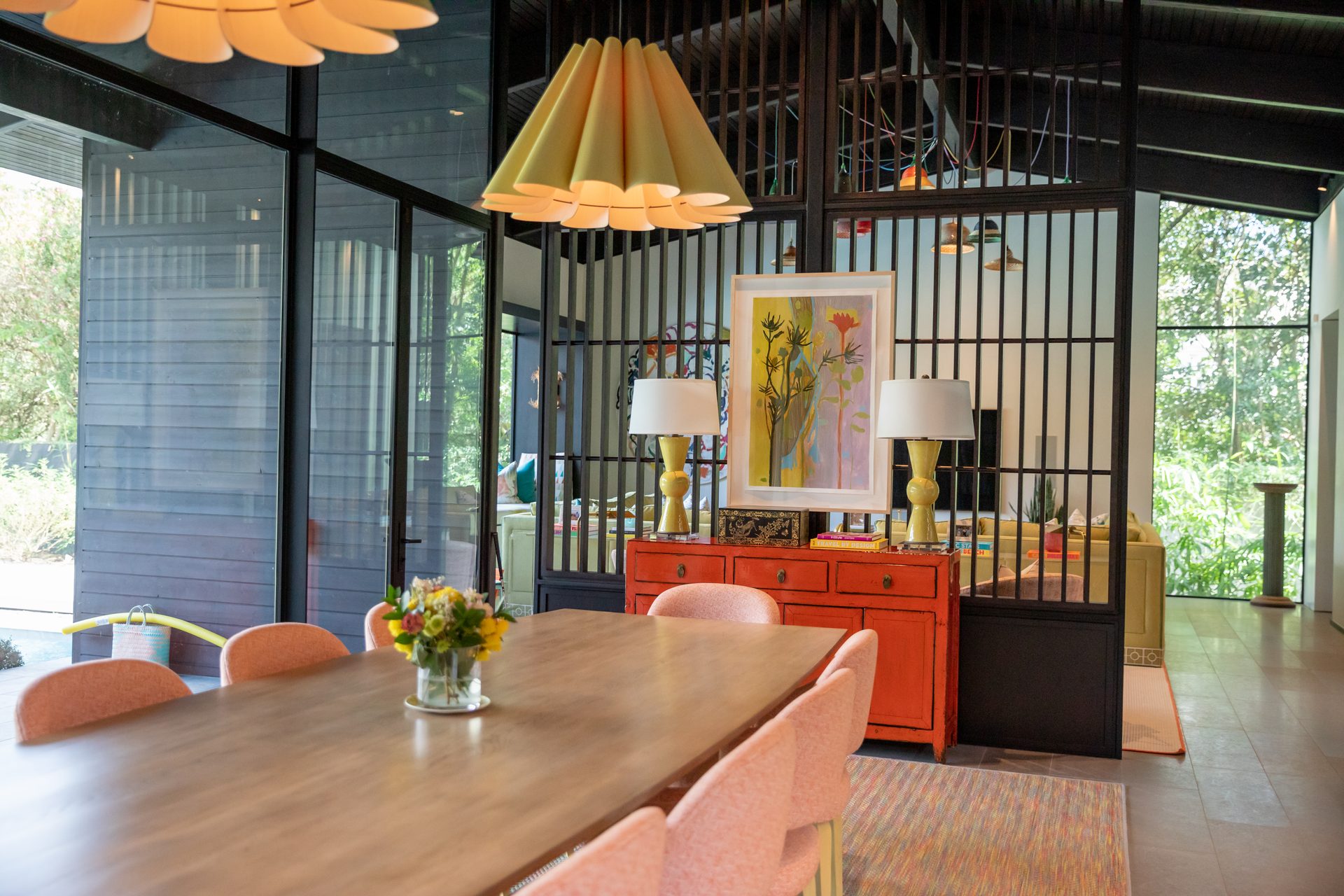 Living space in a River Oaks mid-century modern smart home by Media Systems